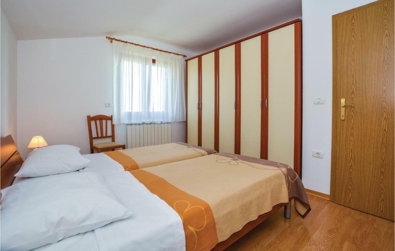 2 Bedroom Amazing Apartment In Portorož Exterior foto