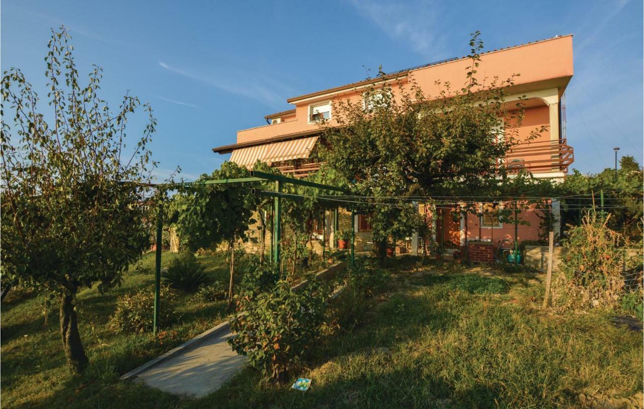 2 Bedroom Amazing Apartment In Portorož Exterior foto